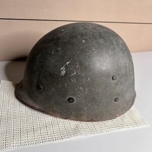 Vintage WW2 US Military Combat Helmet Liner Fiber Shell OD Green USGI Militaria